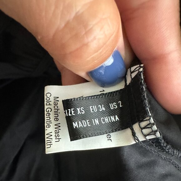 2/$30 SHEIN Soleia Cap Sleeve  Ribbon Tie Wrapping Gathered Blouse 2 #A0239 TRB2 - Picture 5 of 8